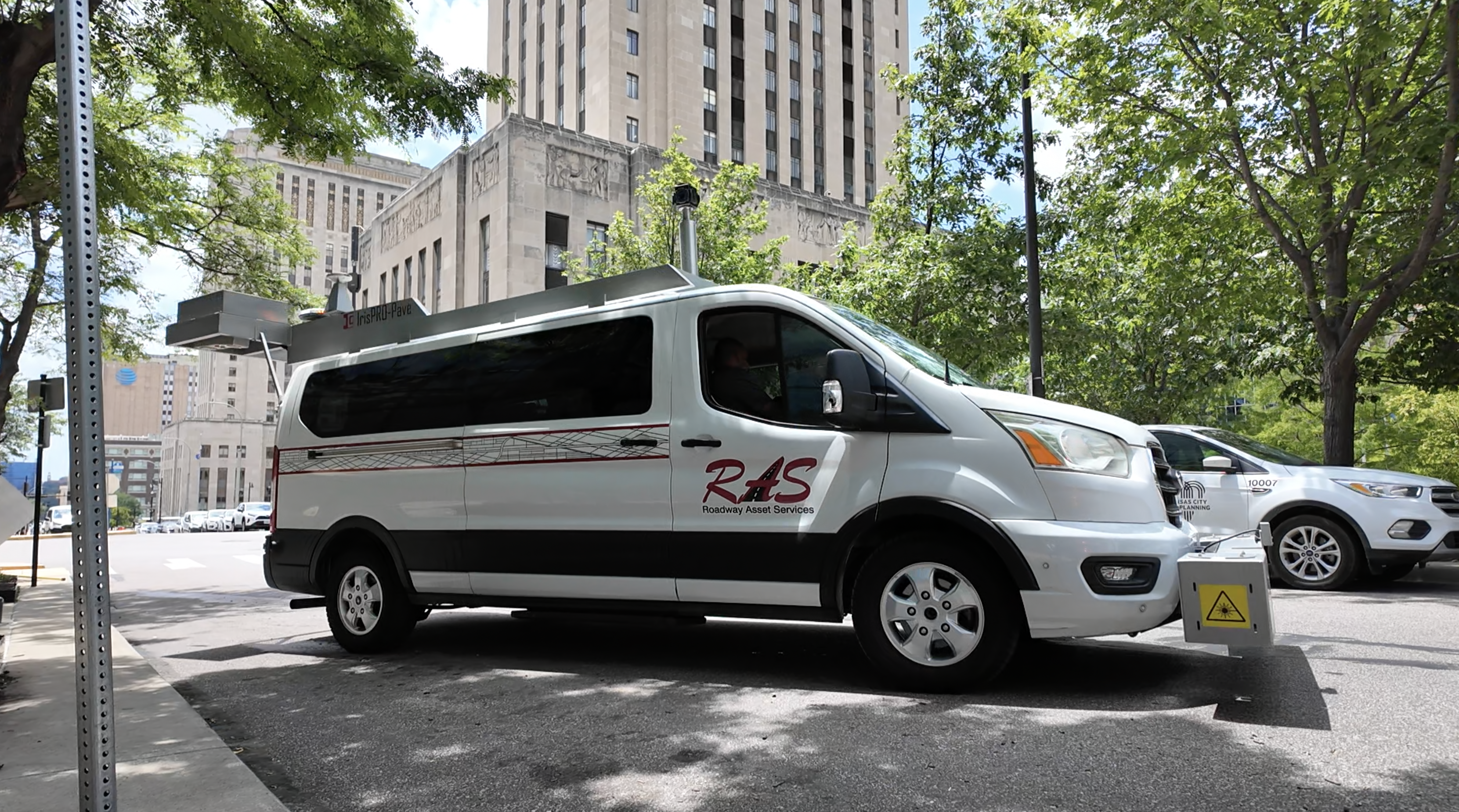 The solution to Kansas City's potholes could be a van from Texas - Vimarsana News