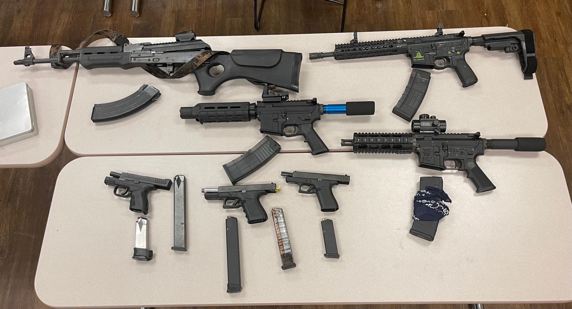 Teen charged with 2 counts of homicide in Nashville; 7 guns recovered from car after arrest - Vimarsana News