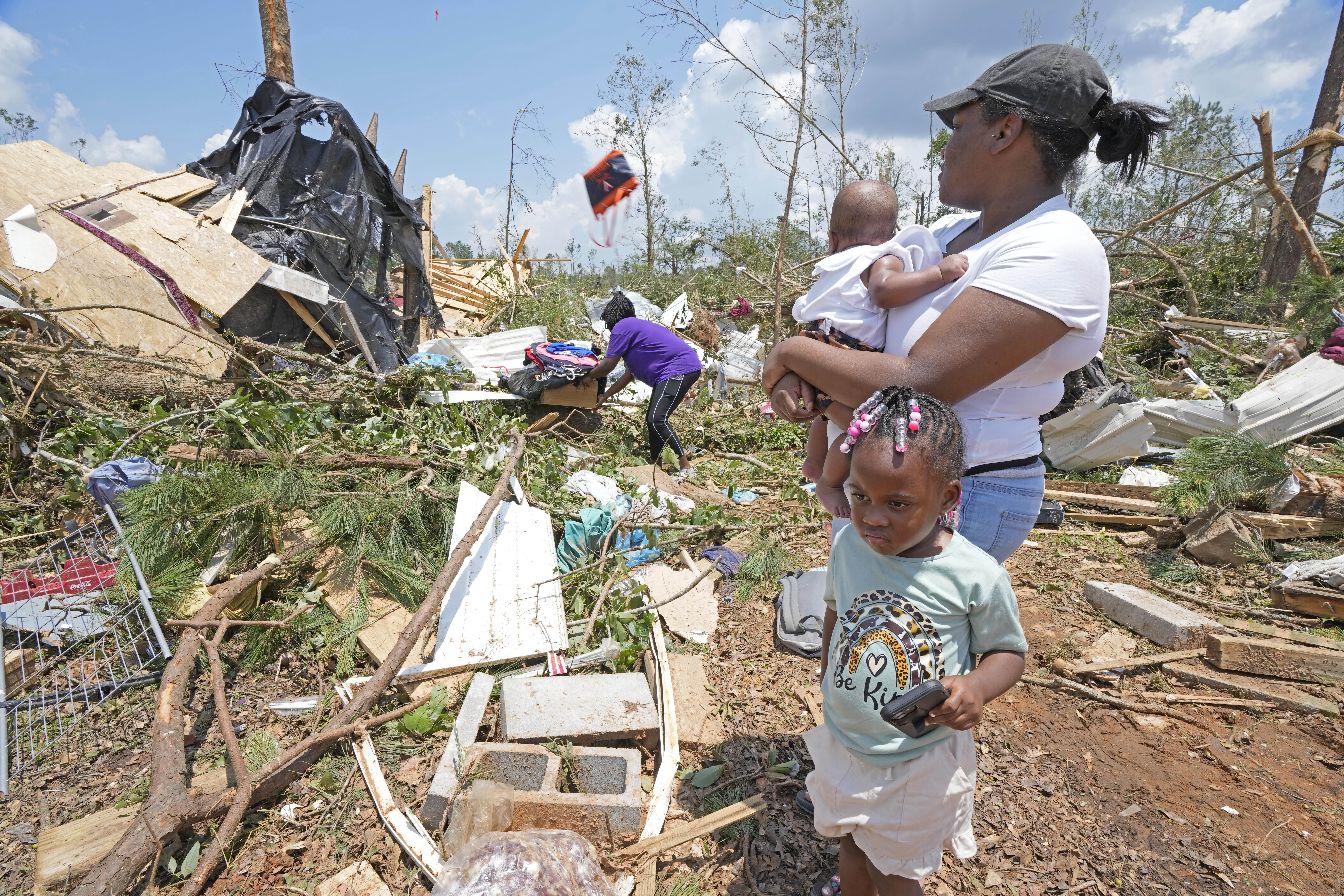 1 dead, about 2 dozen injured after multiple tornadoes sweep through Mississippi - Vimarsana News