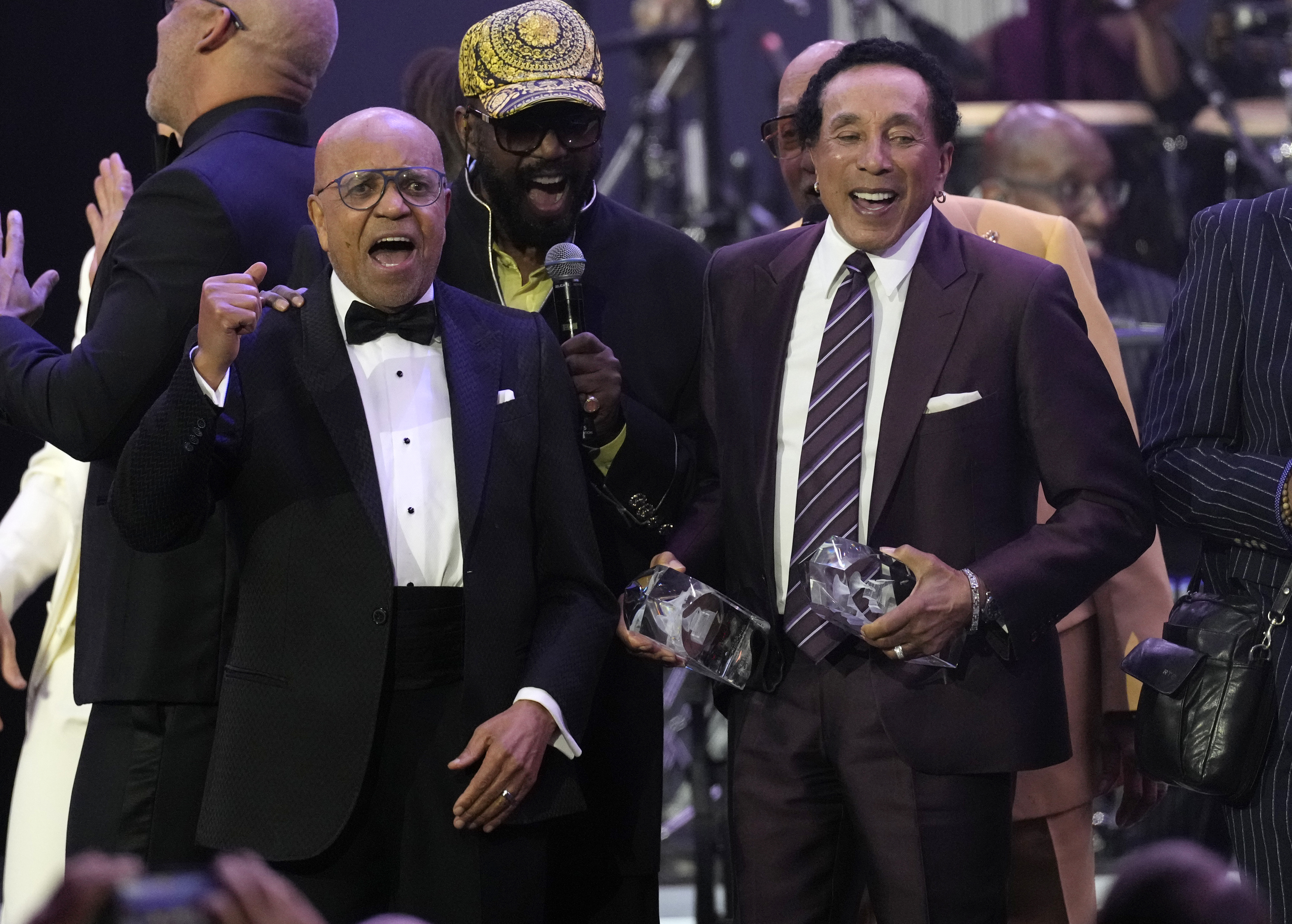 Gordy, Robinson honored at reunion of Motown stars - Vimarsana News