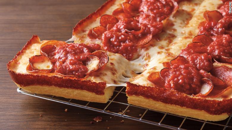 Pizza Hut releasing Detroit-style pizza nationwide for a limited time - Vimarsana News
