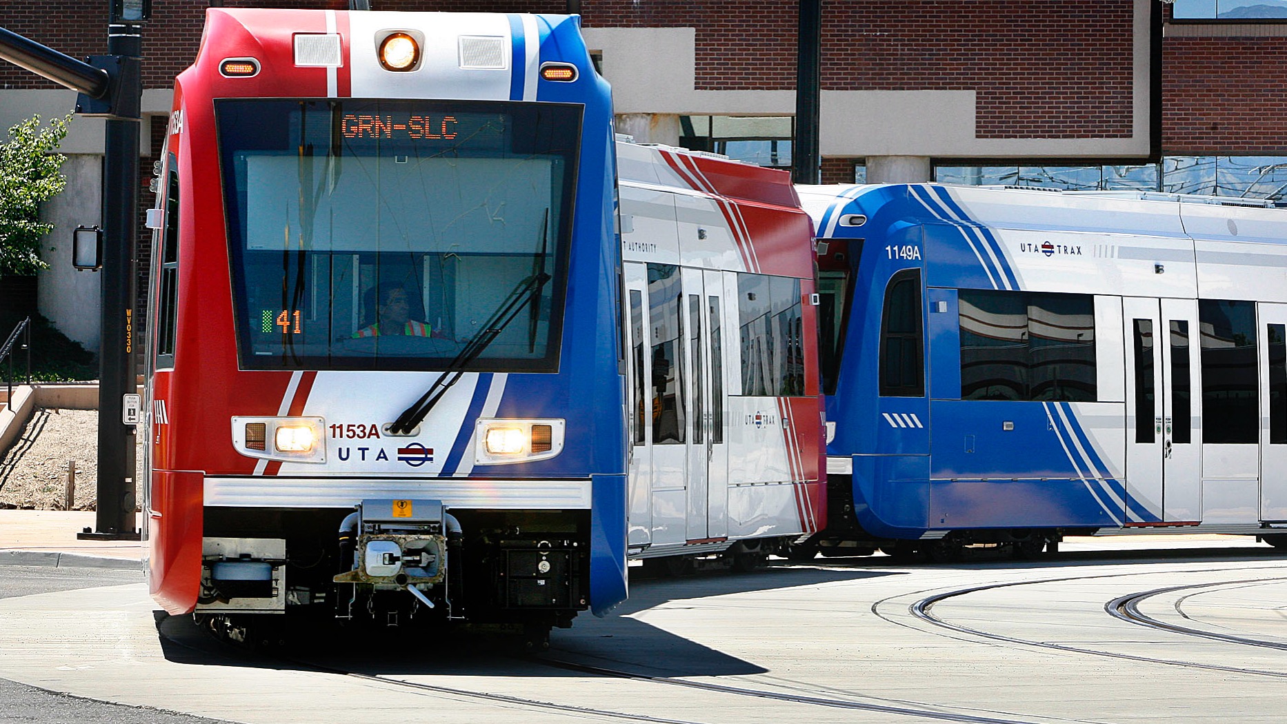 TRAX delays expected due to operator shortages and train crash - Vimarsana News