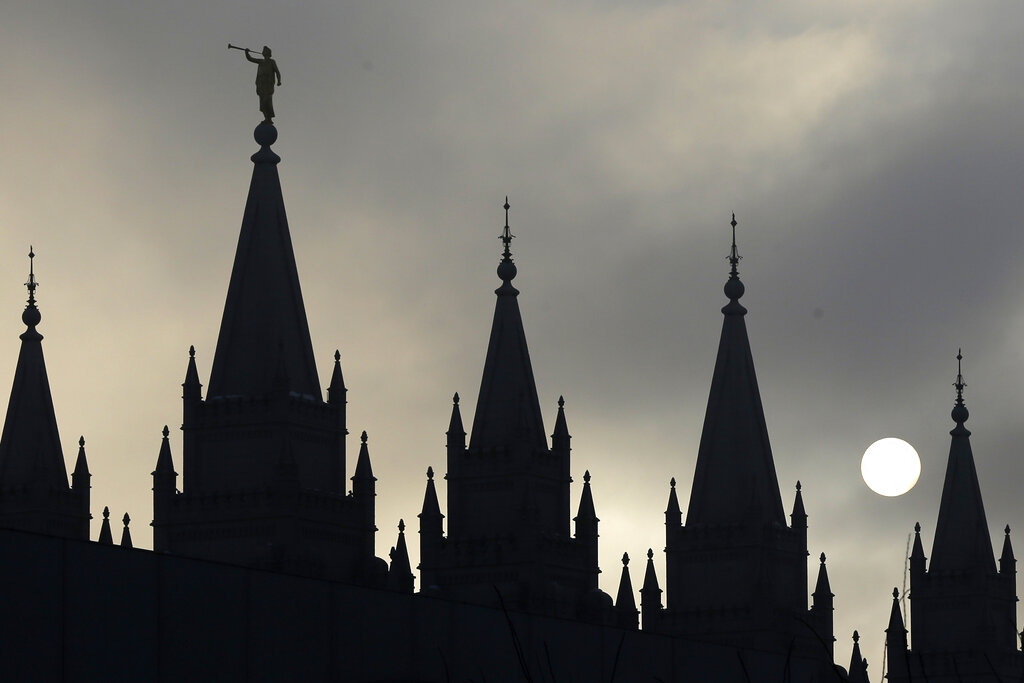 Churches defend clergy loophole in child sex abuse reporting - Vimarsana News