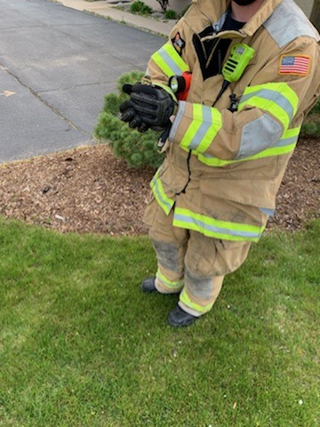 Walker firefighters rescue ducklings from storm drain - Vimarsana News