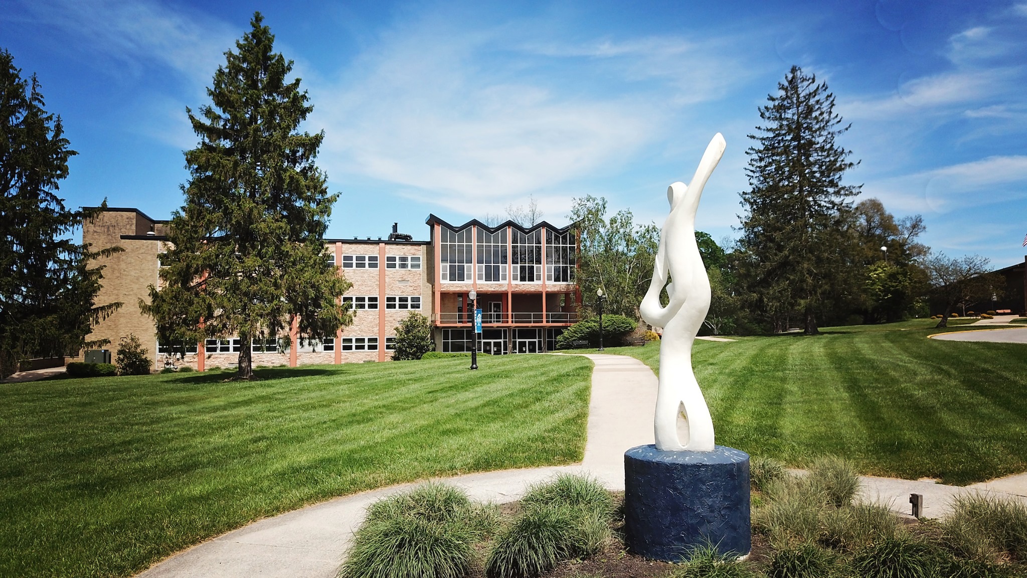 Alderson Broaddus University: Students' lives thrown into disarray after West Virginia college announces plans to close - Vimarsana News